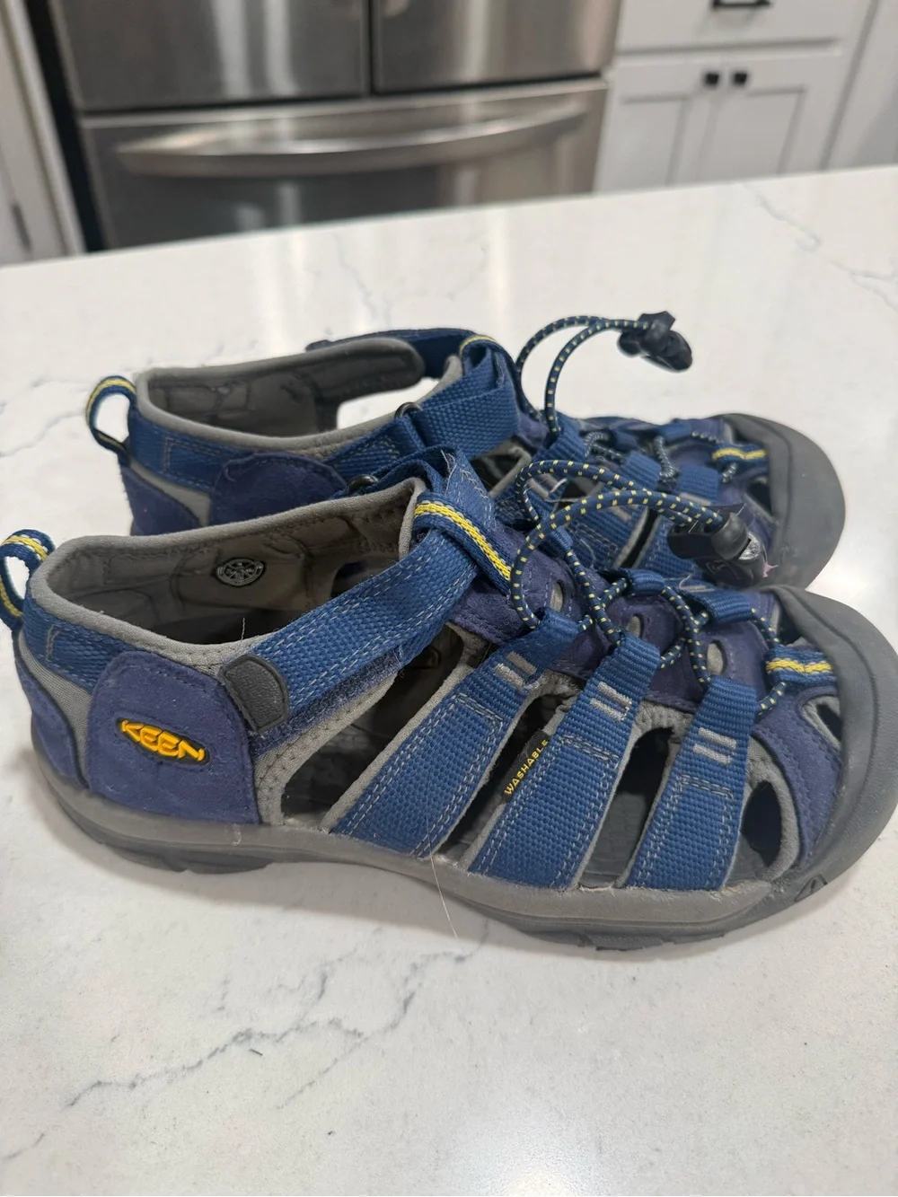 KEEN Newport H2 Kids Closed-Toe Sport Water Sandals Blue Yellow US 4